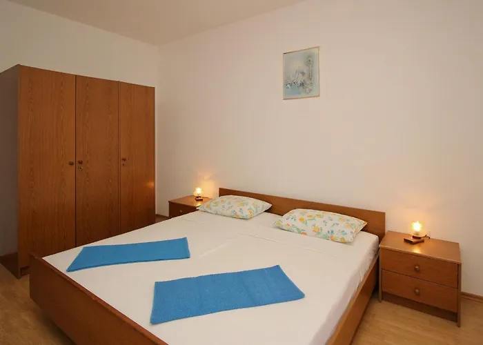 Stefanija 2 By Interhome Apartmán